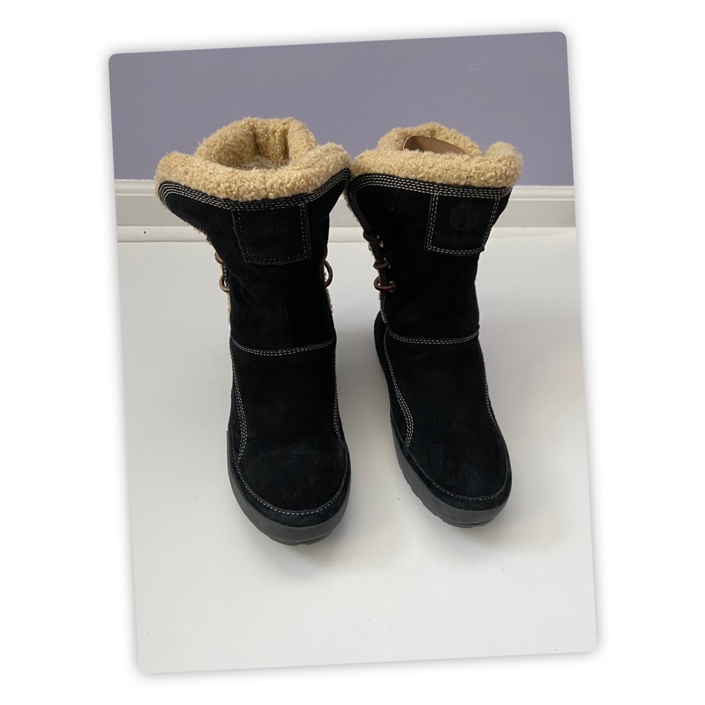 Timberland moccasin boots. (Pre-owned)